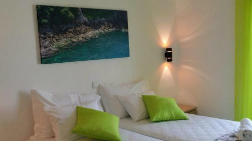 Hostal D.ana Guesthouse