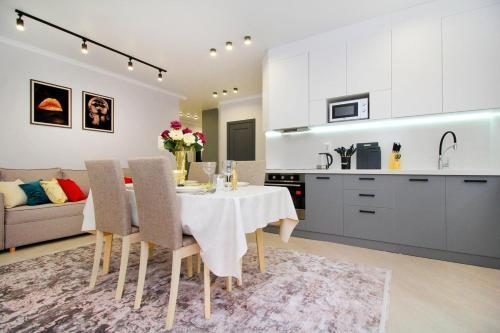 Apartamento ?????????? 3 ????????? ???????? ????? ? ??? Mega Park, ?????, ?? Atlant