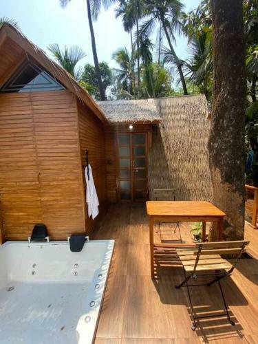 Mangifera Treehouse-elixir Beach Farm-jacuzzi-cozy