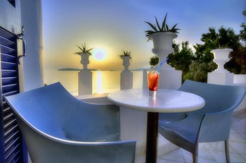 Aneroussa Beach Hotel