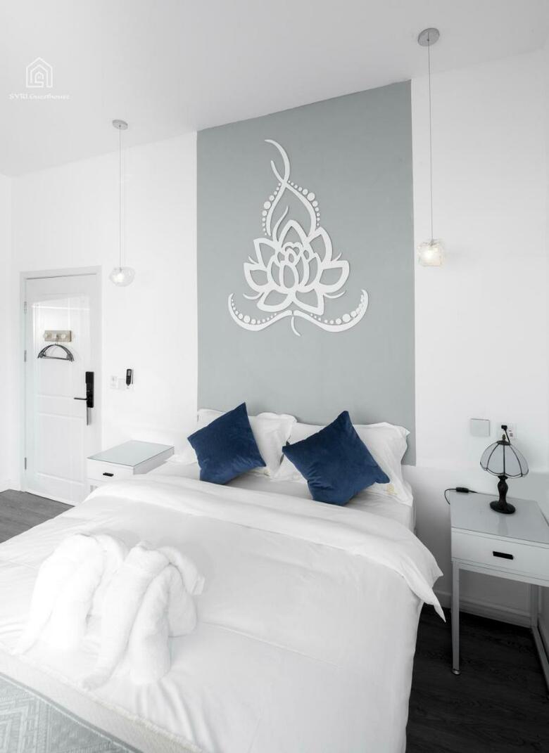 Hostal Syri Boutique Guesthouse Restaurant & Cafe