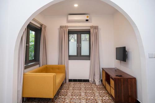 Hotel Jungle Addition