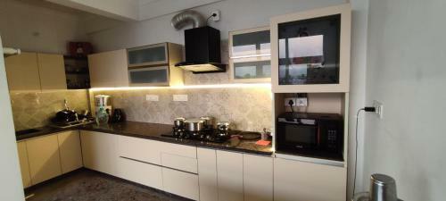 Rvr Abode