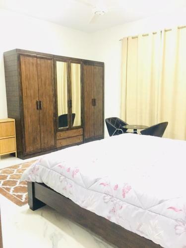 Villa Sohar Furniture Vila