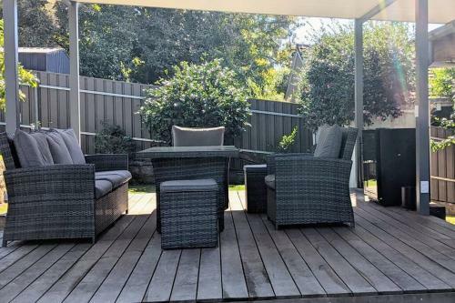 Lovely Central 4-br Home With Indoor Fire & Views