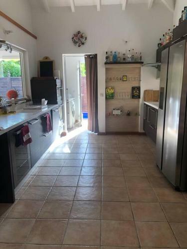 Villa Ti Paradis Cach�-piscine-dans Quartier R�sidentiel