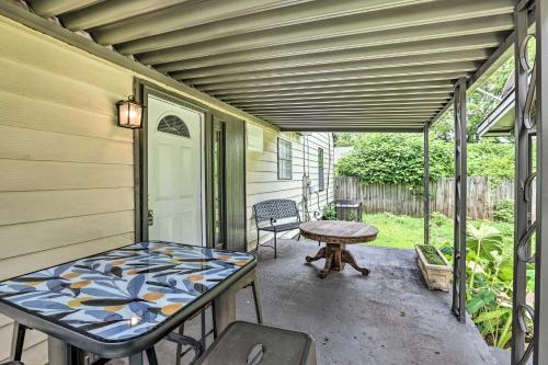 Stylish Birmingham Getaway With Patio And Yard!
