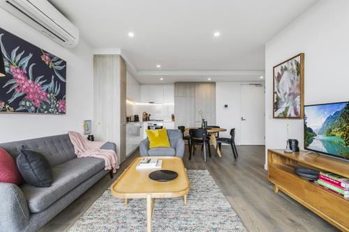 Boutique North-facing Apartment With Serious Views