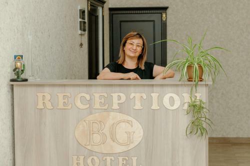 Black & Gold Hotel