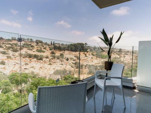Superior One-bedroom Apartment With Balcony