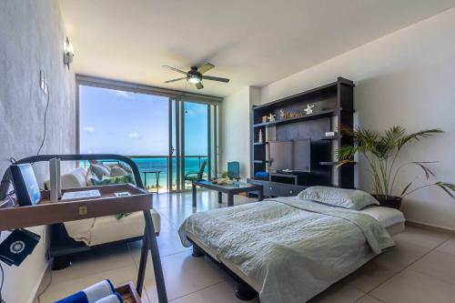 Amara Beachfront Apartments By The Sea