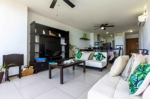Amara Beachfront Apartments By The Sea