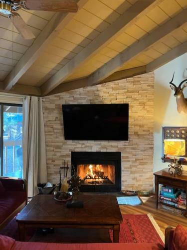 Pinescape Condo 2 Bdrm 1 Bath