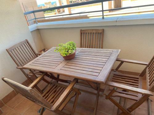 Coqueto Apartamento Con Piscina