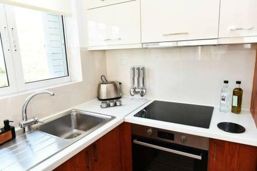 Christianna Luxury Apartment 1