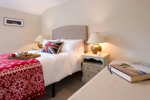 Periwinkle Cottage