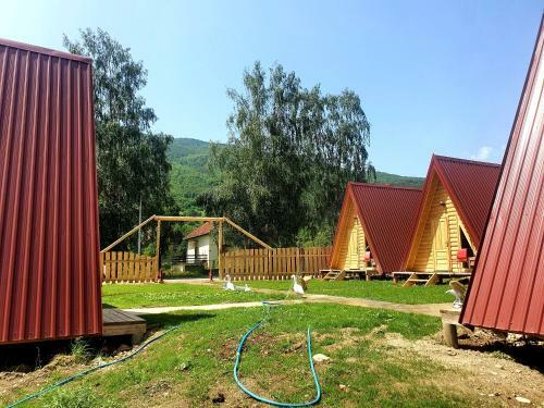 Prokletije Cottages