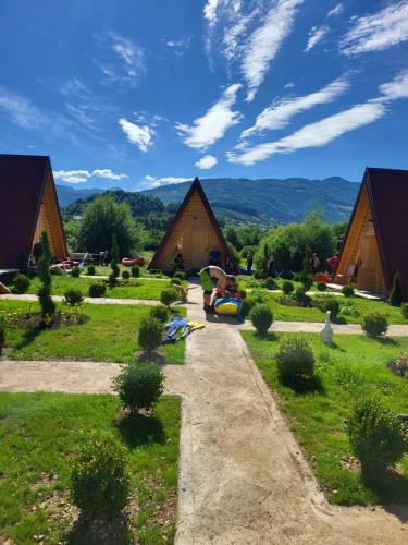 Prokletije Cottages