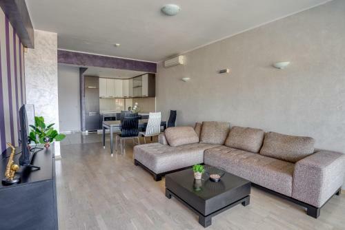 Spacious Apartmens With Beautiful View