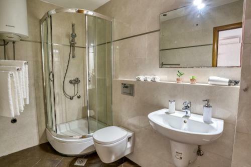 Spacious Apartmens With Beautiful View