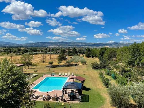 Welcoming Holiday Home In Assisi With Swimming Pool