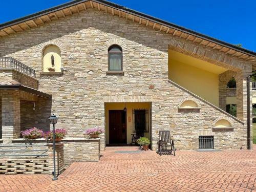 Welcoming Holiday Home In Assisi With Swimming Pool