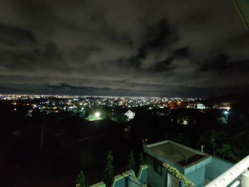 Hi Hills Apartments