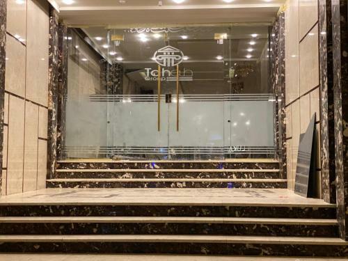 Hotel Apartment- Louran, Alex