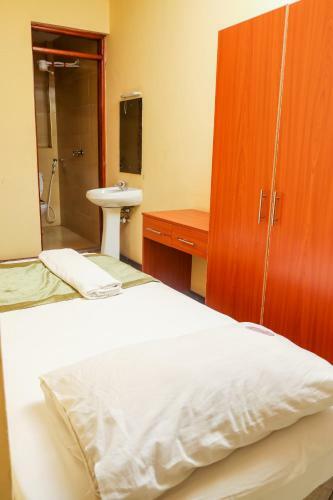 Nelis Park Hotel