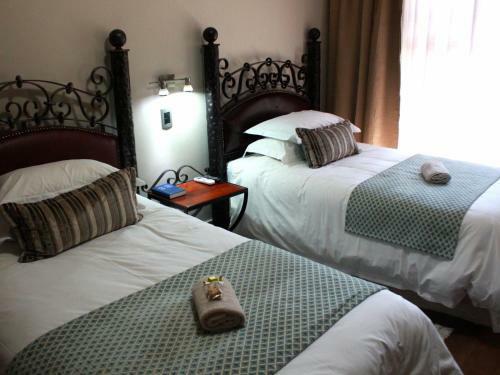 La Croche Guest Lodge