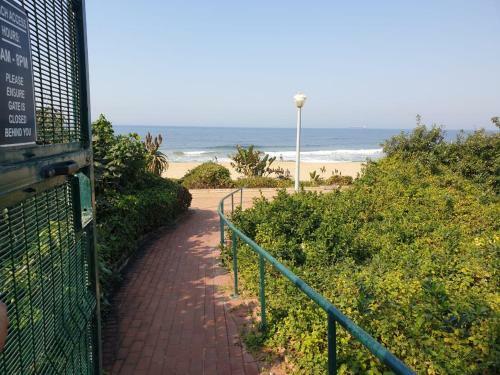 34 Kyalanga Beachfront Apartment
