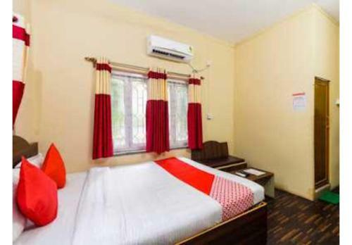 Hotel Oyo 90228 Honey Regency