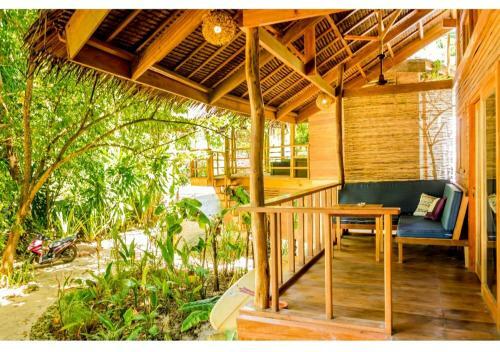Bed & Breakfast Amihan Bungalows In Cloud 9