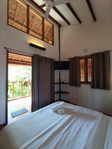 Bed & Breakfast Amihan Bungalows In Cloud 9