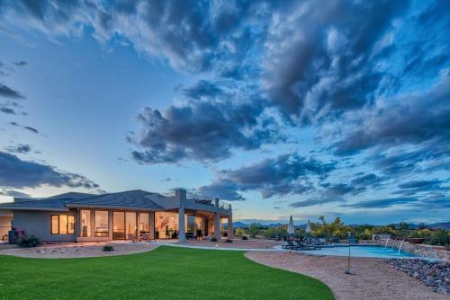 Fallbrook By Avantstay Secluded Home On 40acres Wpool, Rooftop & Trails