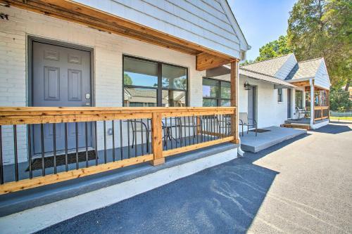 Chic Uptown Cottage 6, Mins To Downtown Fun!