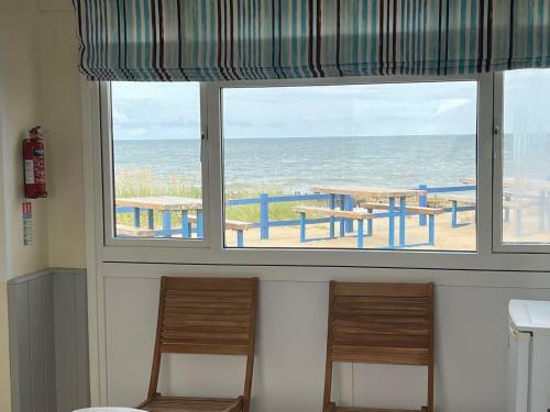Poachers Pocket Seaview