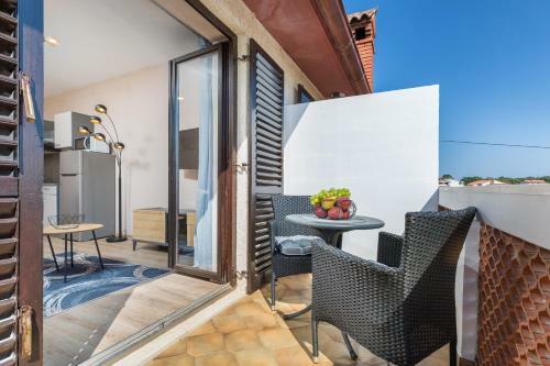 Hostal Marceta - Apartments & Rooms With Swimming Pool