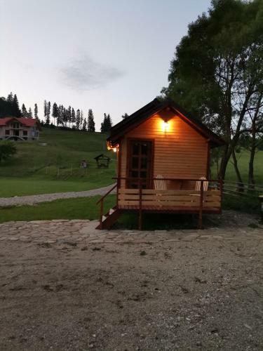 Cazare La Vama Buz?ului - C?su?a Festung