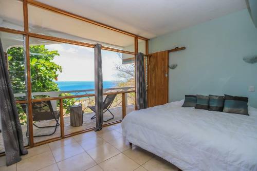 Spectacular Ocean View 5 Min Drive To Beach