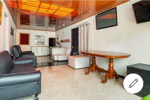 Bed & Breakfast Hostel Madrigal.a