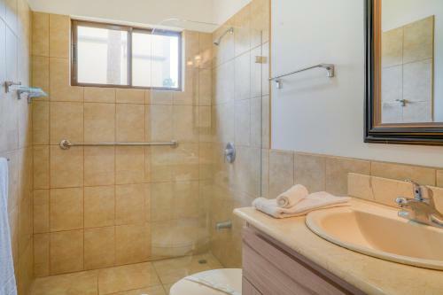 Hotel Palmas De Tamarindo 104d