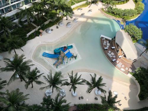 Apartamento Endless Summer Vibe 2br @ Azure