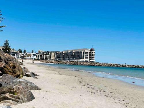 Beachfront Apartment 5/22 Esplanades Seaviews