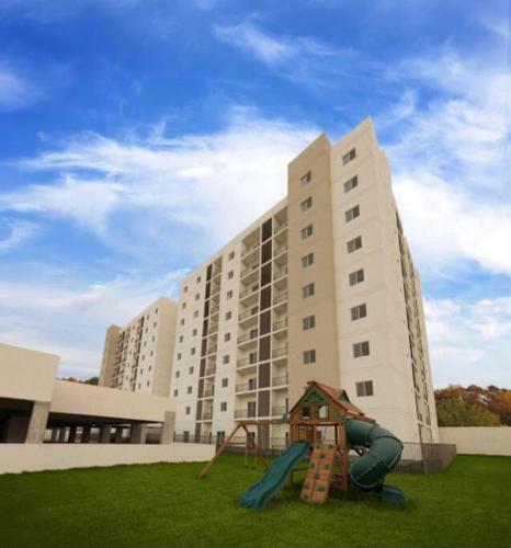 Apartamento C�ntrica Y Amplia Estancia En Monterrey