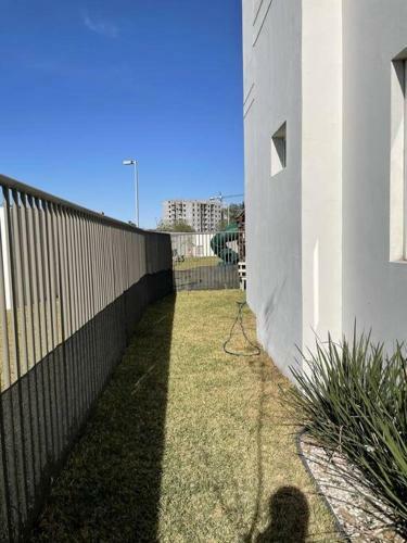 Apartamento C�ntrica Y Amplia Estancia En Monterrey