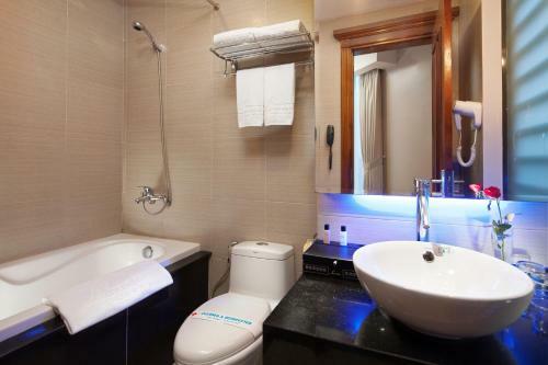 Luxeden Hotel