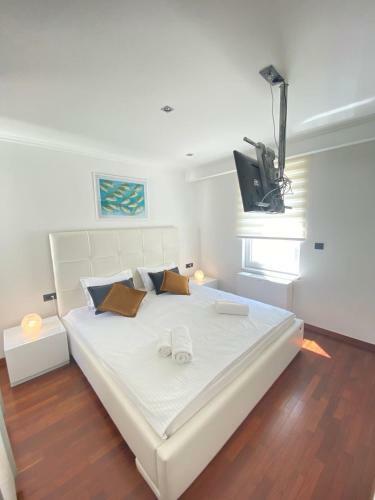Apartment Santorini Krk With Private Pool
