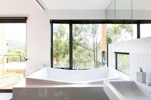 Luxurious, Tranquil And Private
