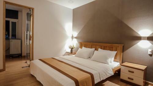 Artmio Hotel Apartment And Cafe